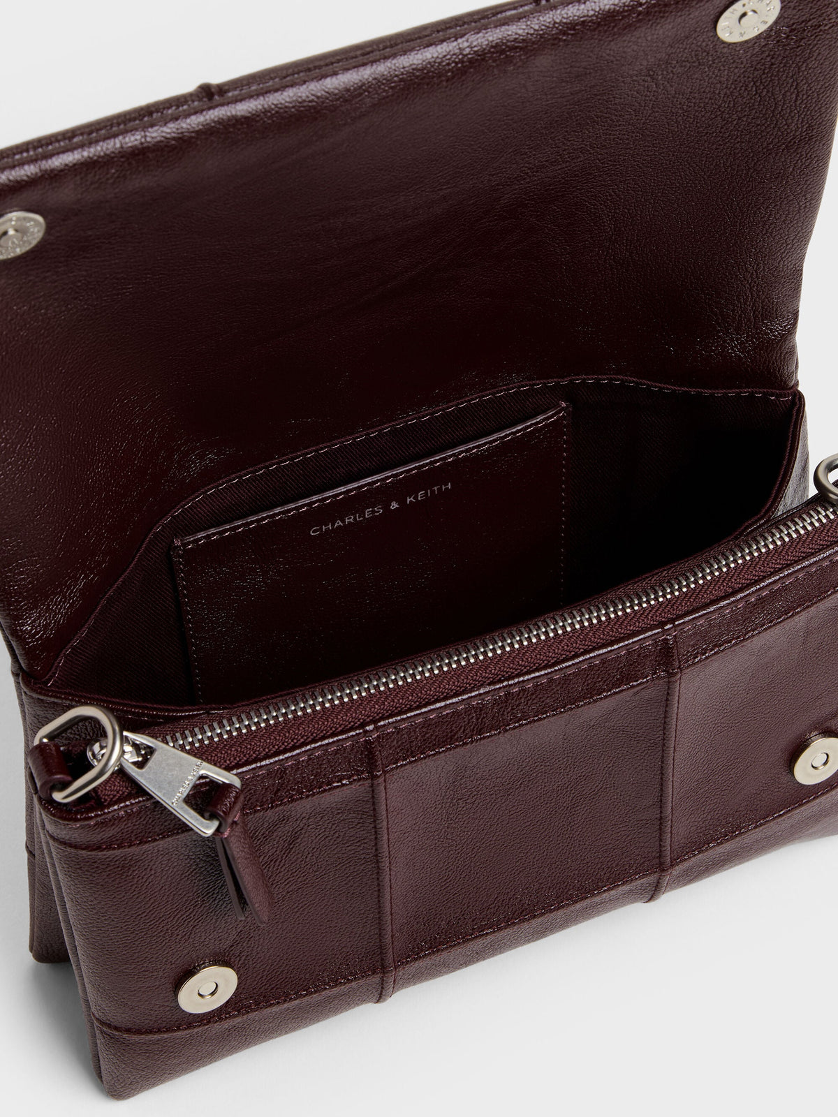 CHARLES & KEITH Discount / Delfina Quilted Wallet On Chain - Wineberry Red