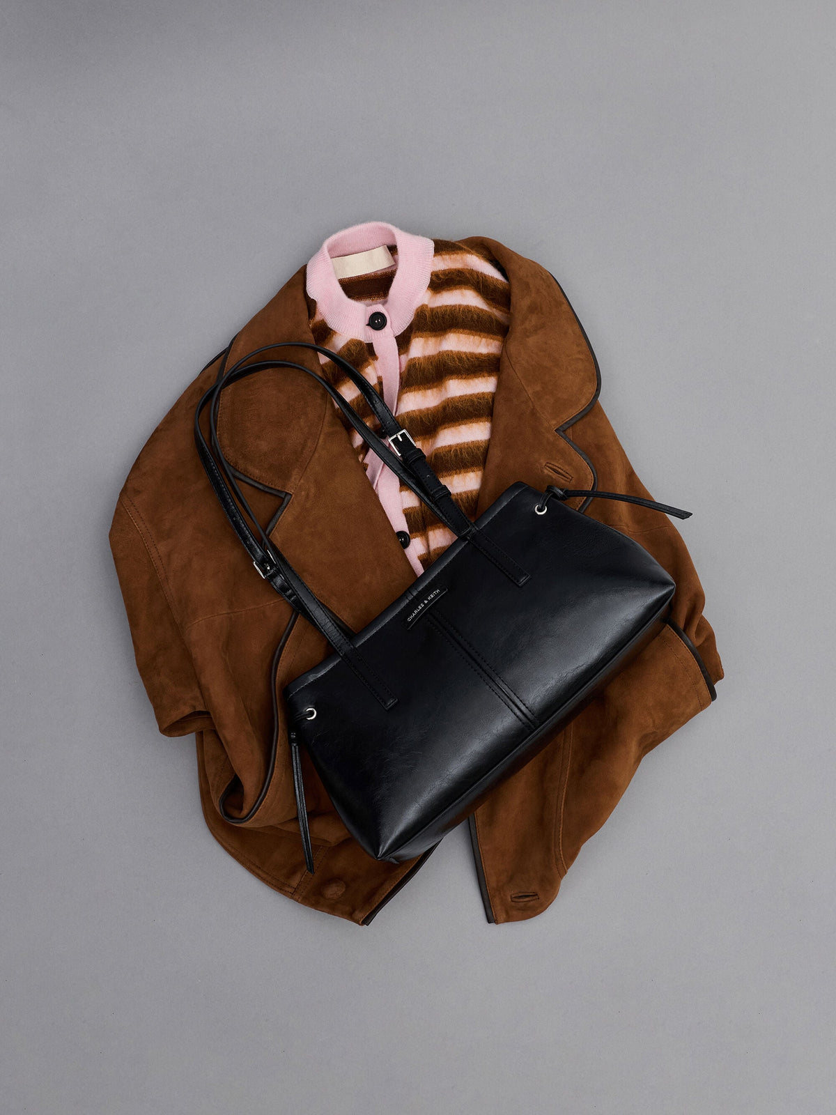 CHARLES & KEITH Deals / Noane Elongated-Handle Shoulder Bag - Noir