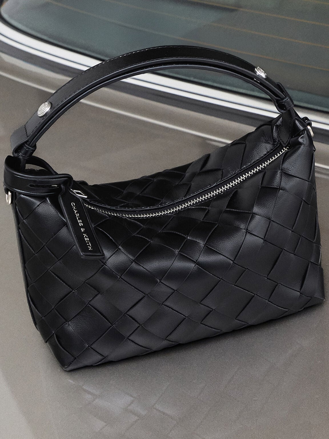 CHARLES & KEITH Special Offer / Ivette Woven Shoulder Bag - Noir