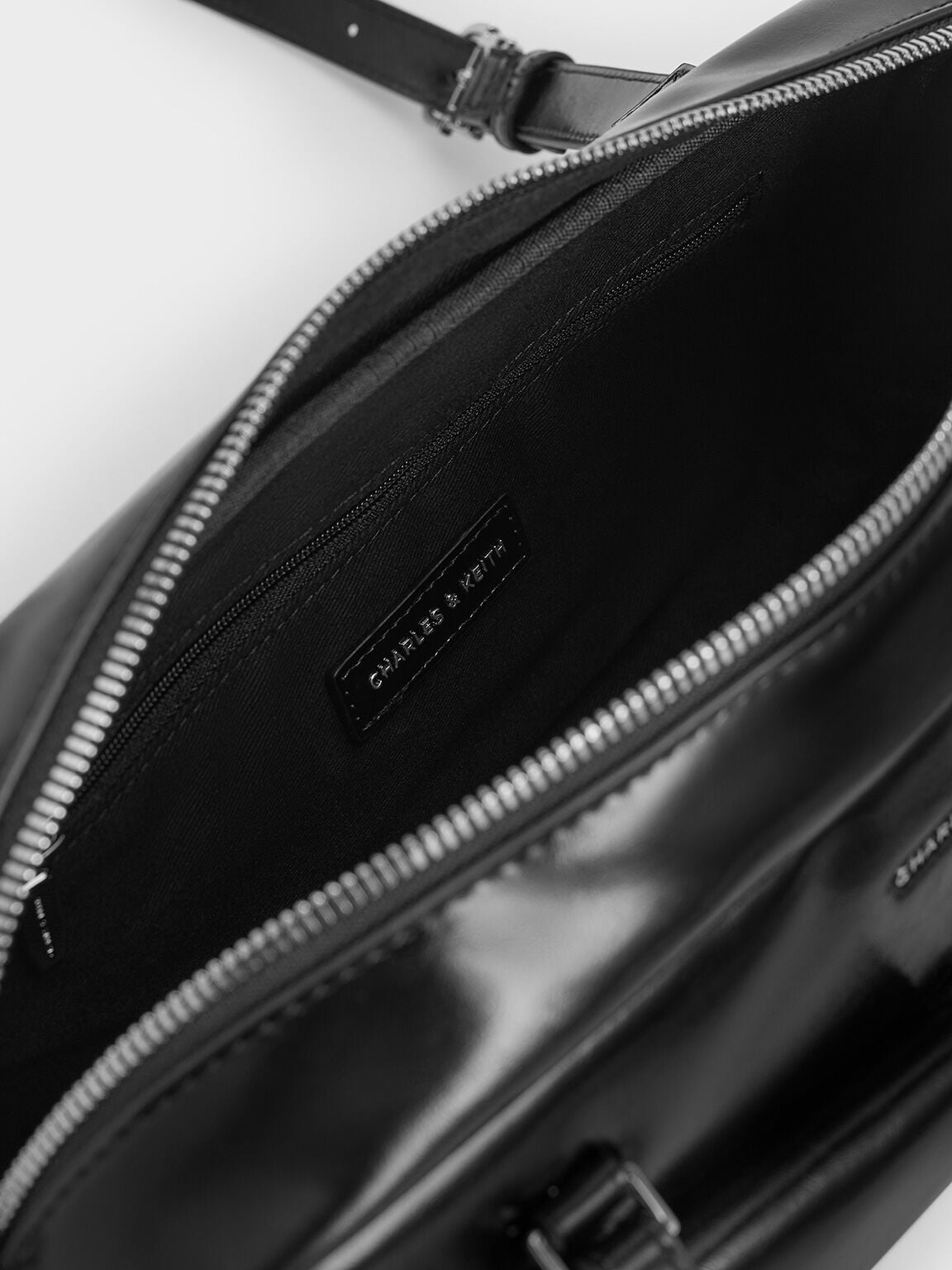 CHARLES & KEITH Sale / Rachel Multi-Pocket Shoulder Bag - Noir