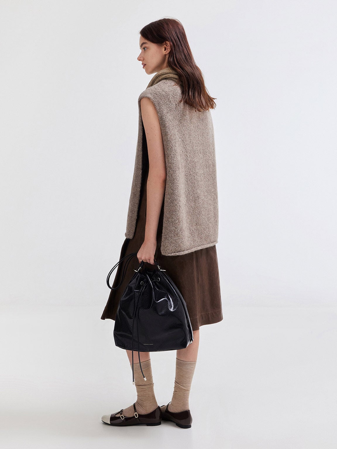 CHARLES & KEITH Customer Favorite / Neva Two-Way Bucket Bag - Noir
