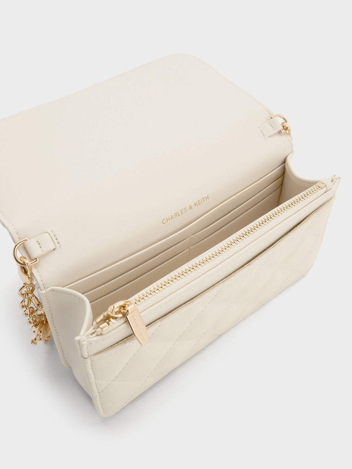 CHARLES & KEITH Exclusive / Arrietty Quilted Wallet On Chain - Cream
