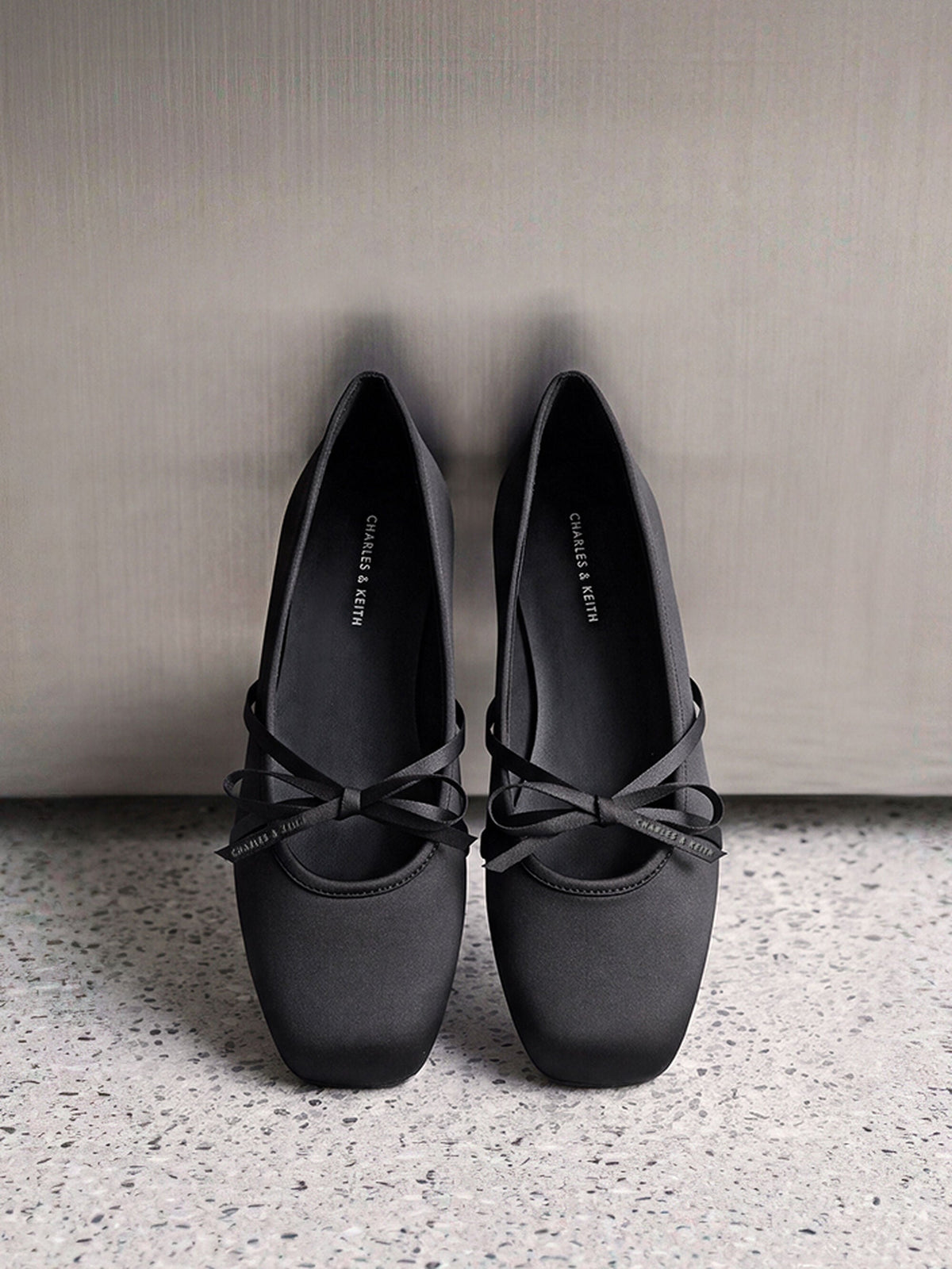 CHARLES & KEITH Latest / Satin Bow Ballet Flats - Black Textured