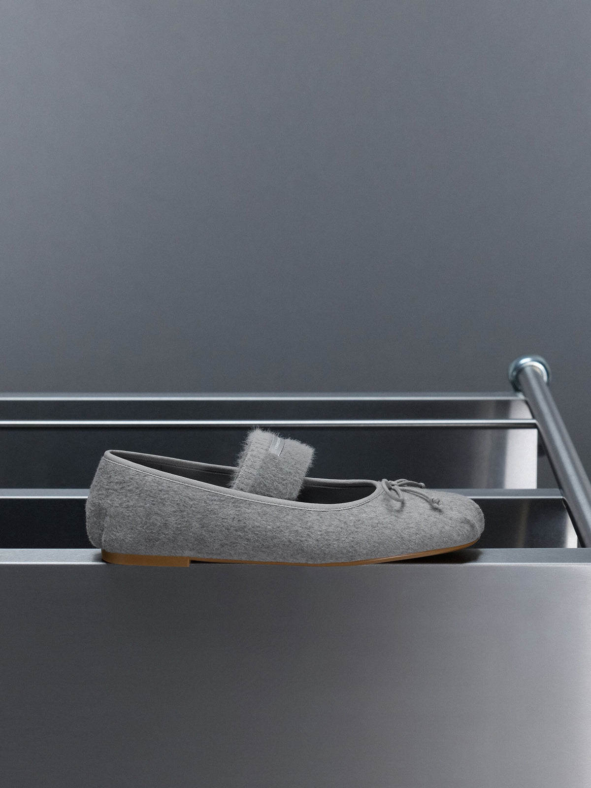 CHARLES & KEITH Top Pick / Winona Felt Mary Jane Flats - Light Grey