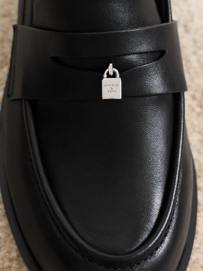 CHARLES & KEITH Latest / Griselda Loafers - Black