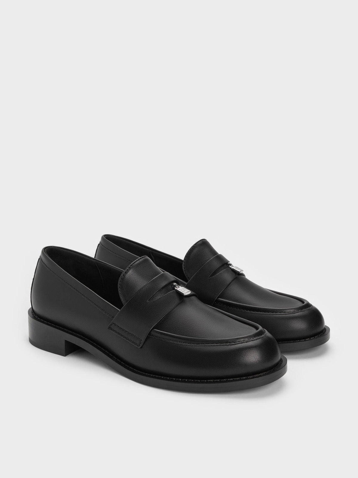 CHARLES & KEITH Latest / Griselda Loafers - Black