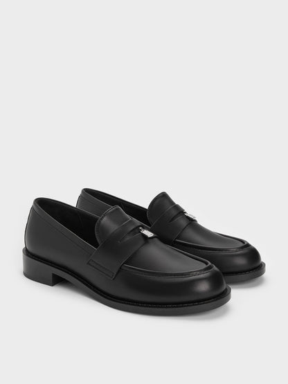 CHARLES & KEITH Latest / Griselda Loafers - Black
