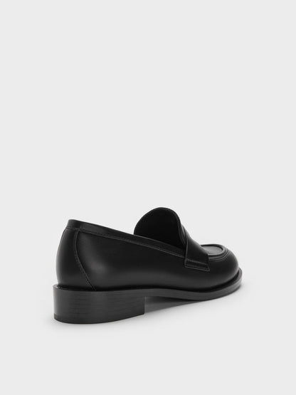 CHARLES & KEITH Latest / Griselda Loafers - Black