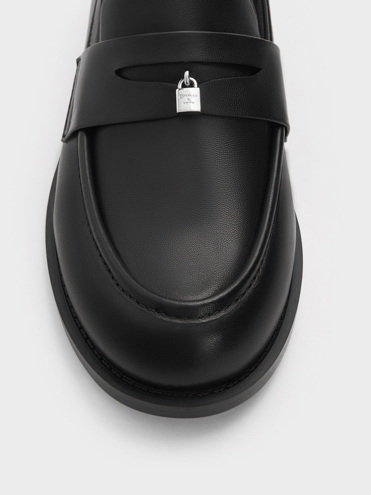 CHARLES & KEITH Latest / Griselda Loafers - Black
