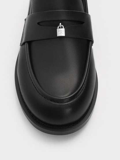 CHARLES & KEITH Latest / Griselda Loafers - Black