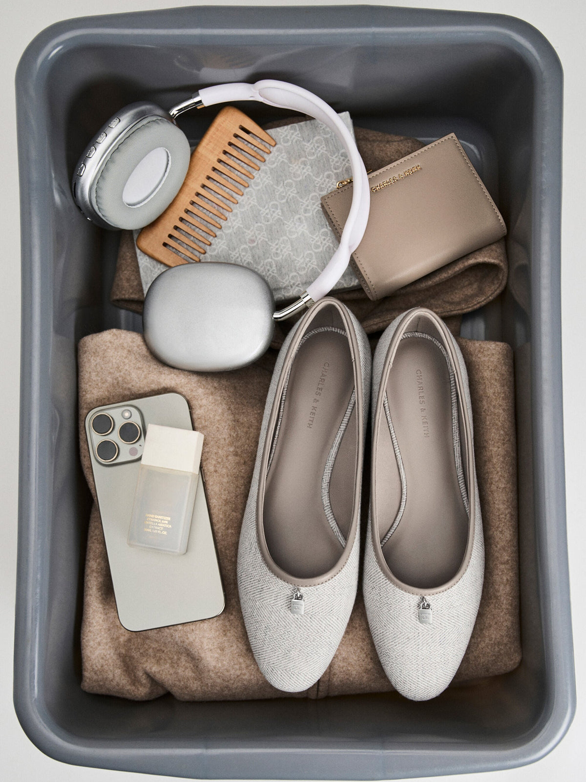 CHARLES & KEITH Classic / Griselda Two-Tone Ballet Flats - Light Grey