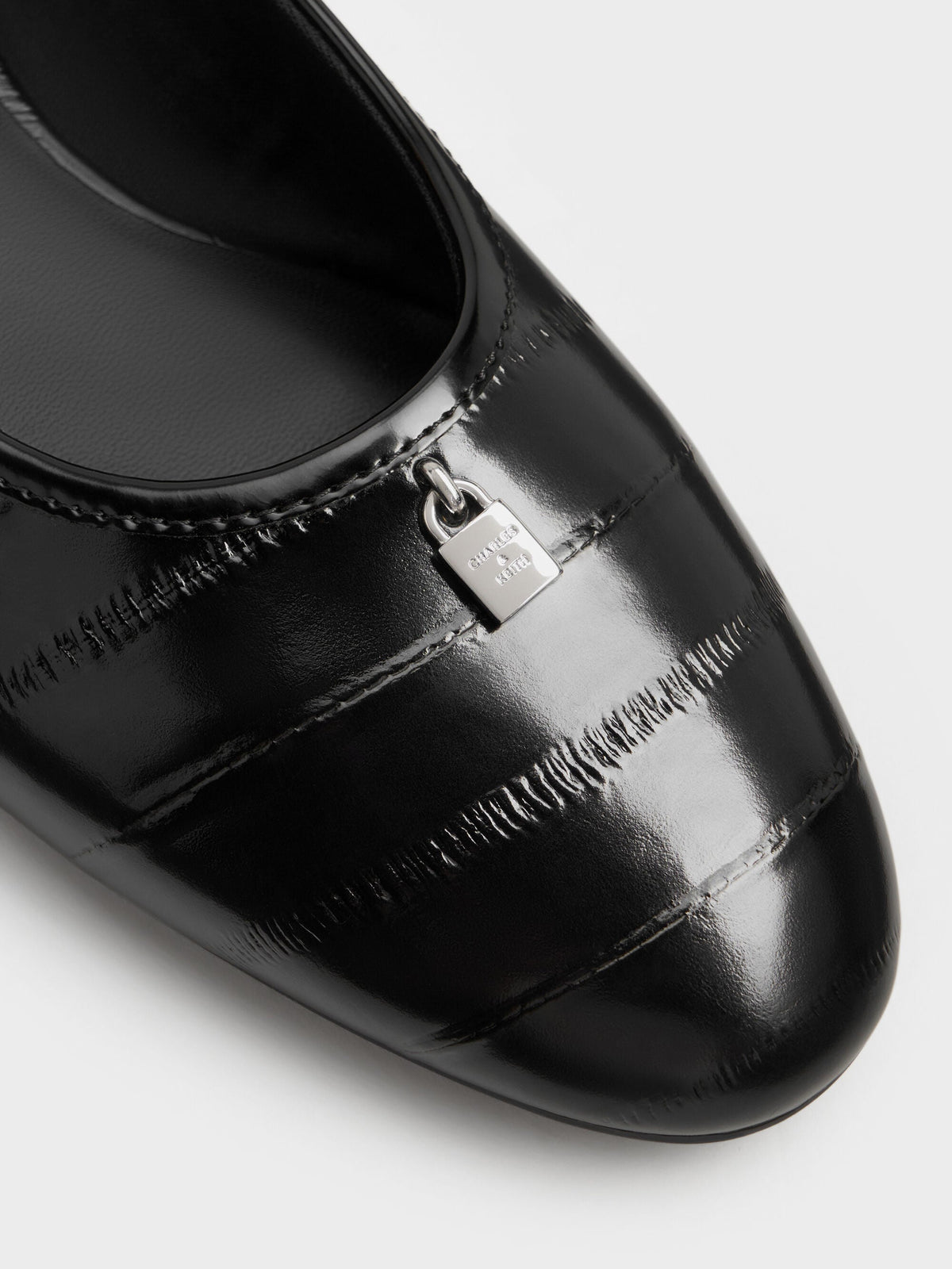 CHARLES & KEITH Top Pick / Griselda Eel-Effect Ballet Flats - Animal Print Black