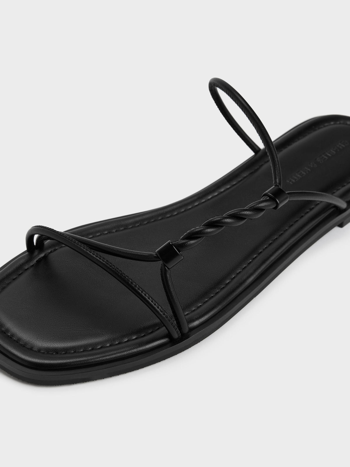 CHARLES & KEITH Deals / Fianna Twist-Strap Slide Sandals - Black