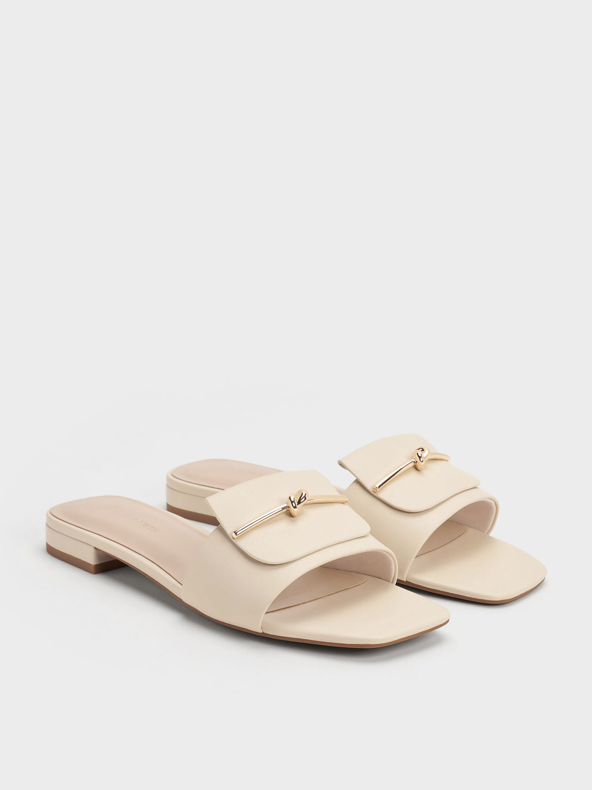 CHARLES & KEITH Top Pick / Knotted Accent Slide Sandals - Chalk