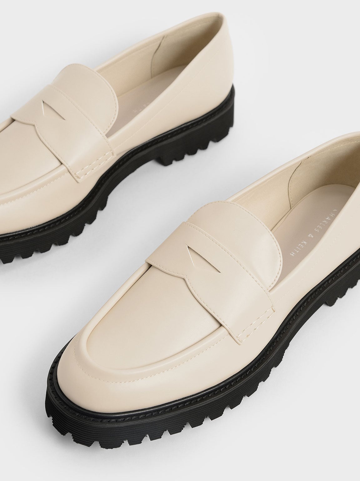 CHARLES & KEITH Popular / Chunky Penny Loafers - Chalk
