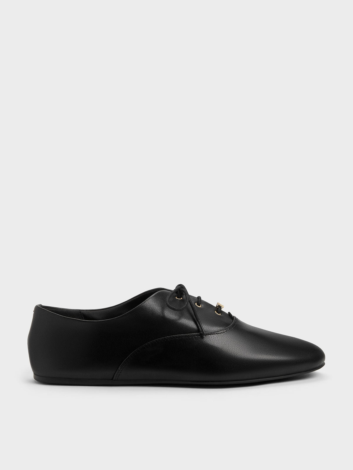 CHARLES & KEITH Hot Sale / Pippa Leather Derby Flats - Black