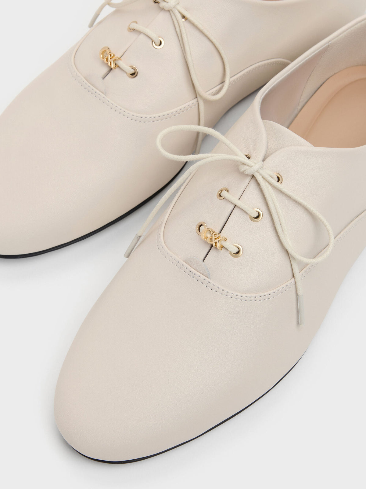 CHARLES & KEITH Special Offer / Pippa Leather Derby Flats - Chalk