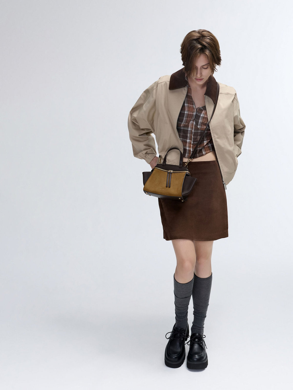CHARLES & KEITH Hot Sale / Pansy Two-Tone Trapeze Top Handle Bag - Sahara Sand
