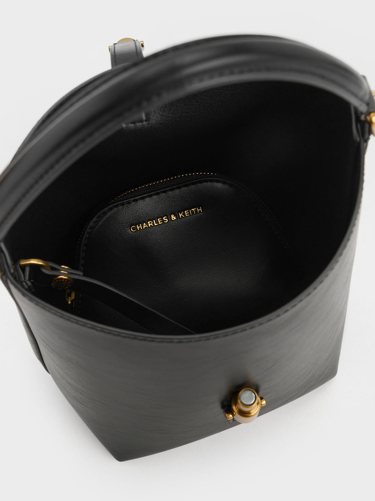 CHARLES & KEITH Popular / Cesia Metallic-Accent Bucket Bag - Black