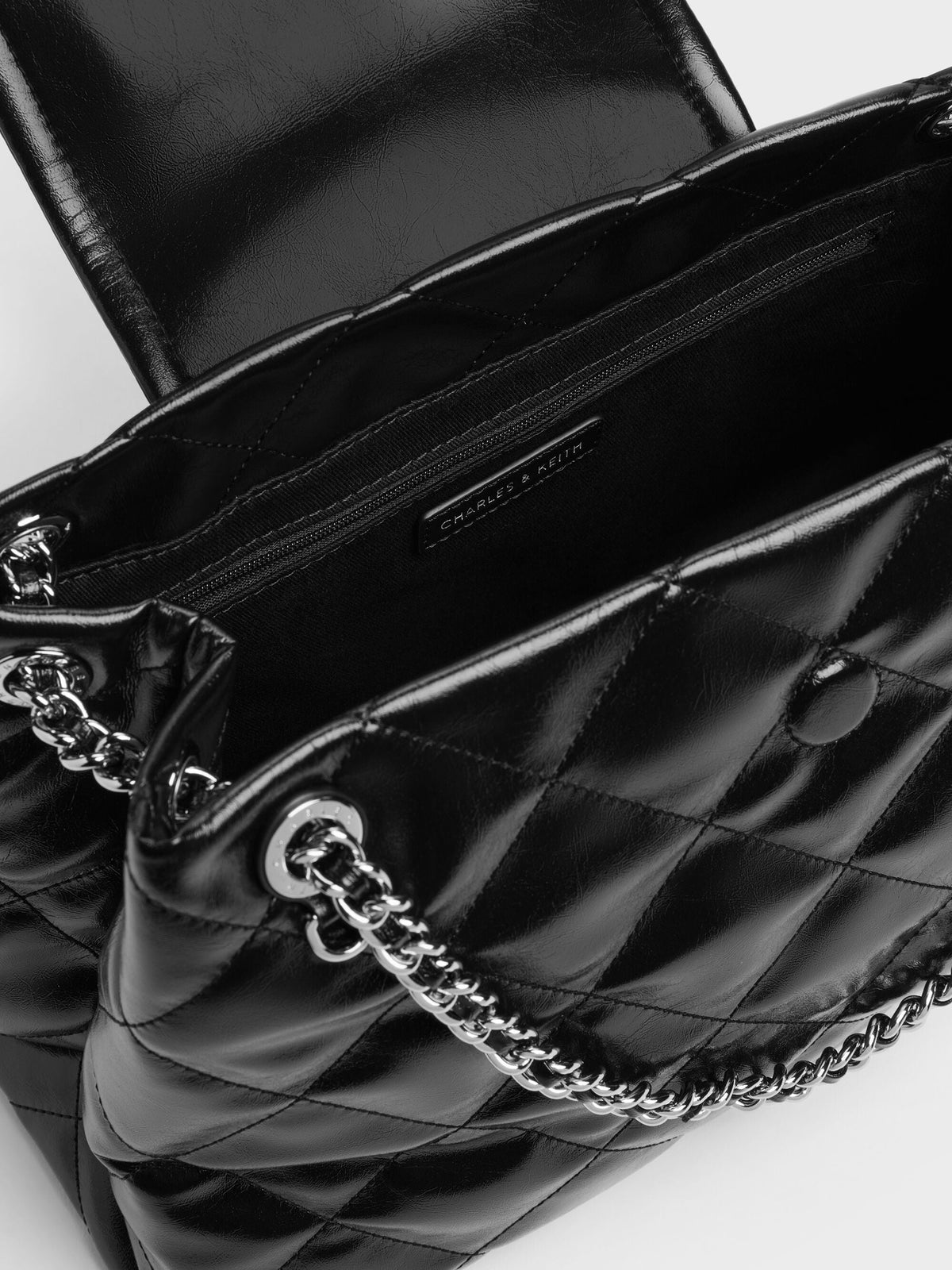 CHARLES & KEITH Trusted / Large Apfra Quilted Shoulder Bag - Noir