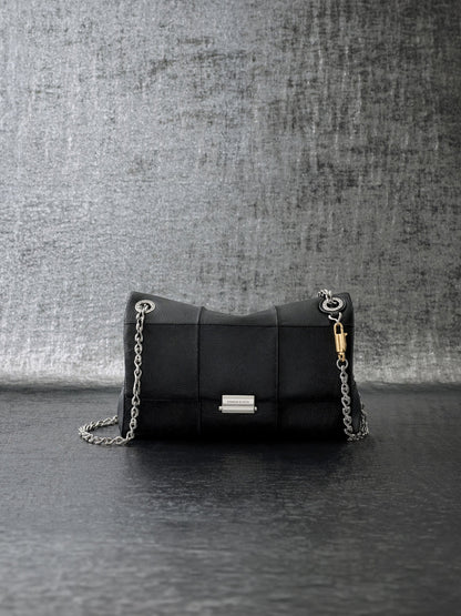 CHARLES & KEITH Essential / Delfina Quilted Chain-Strap Shoulder Bag - Black