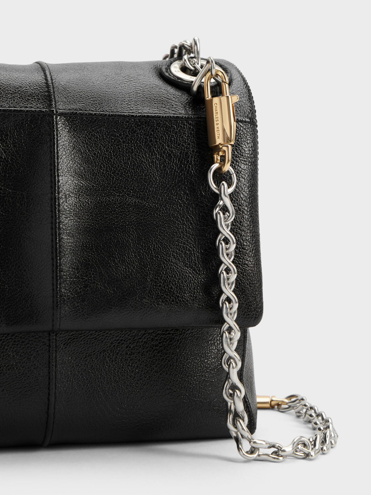 CHARLES & KEITH Essential / Delfina Quilted Chain-Strap Shoulder Bag - Black