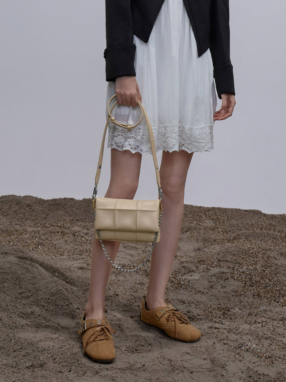 CHARLES & KEITH Best Price / Delfina Quilted Wallet On Chain - Sand Beige