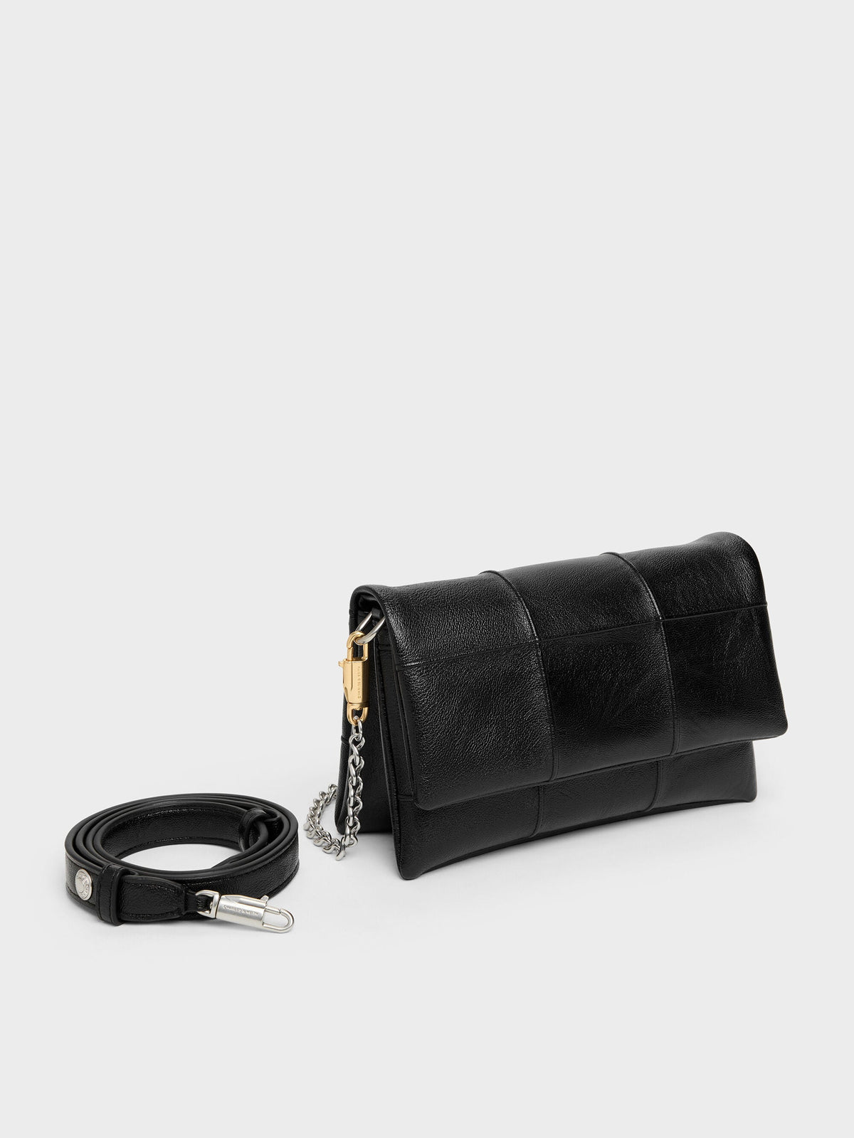 CHARLES & KEITH Everyday / Delfina Quilted Wallet On Chain - Black