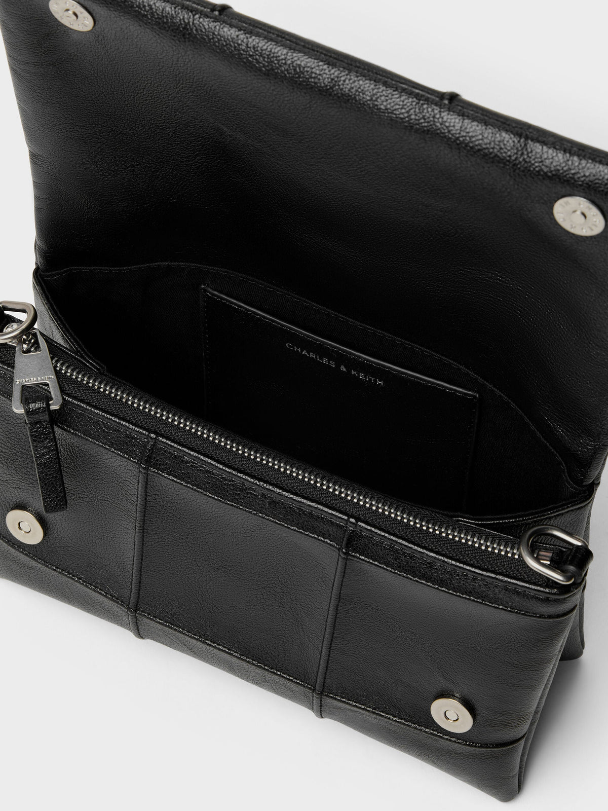 CHARLES & KEITH Everyday / Delfina Quilted Wallet On Chain - Black