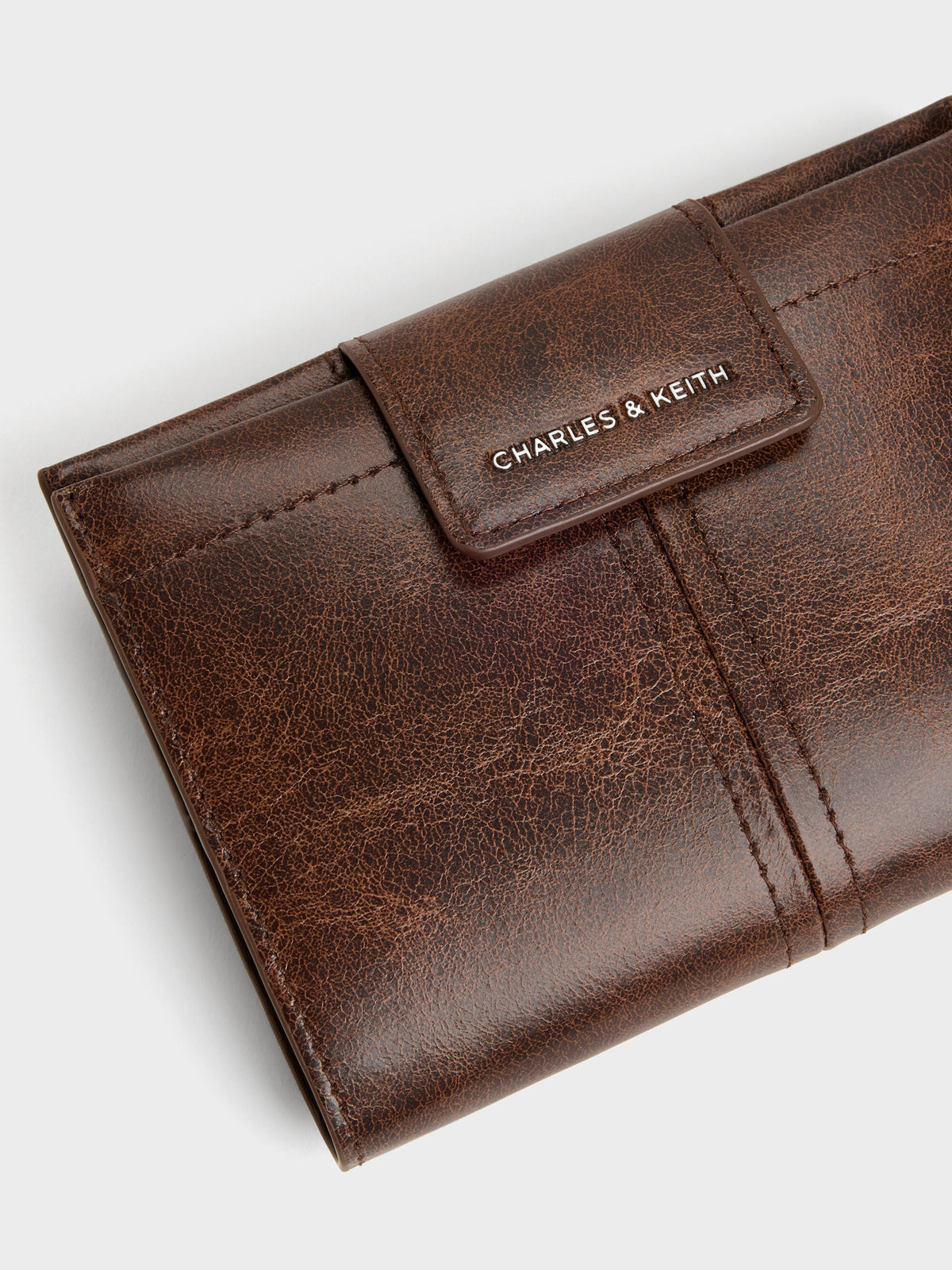 CHARLES & KEITH Customer Favorite / Noane Passport Holder - Distressed Coffee