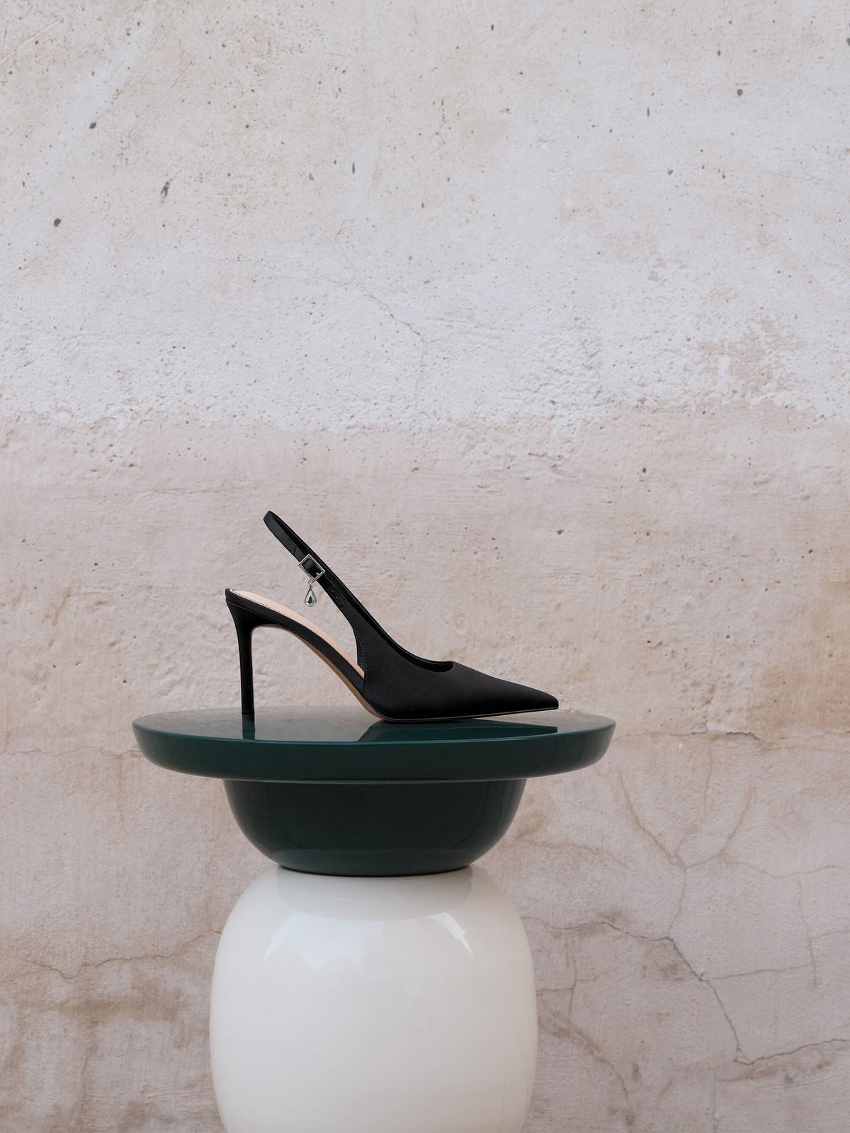 CHARLES & KEITH Hot Sale / Teardrop-Crystal Pointed Slingback Pumps - Black Textured