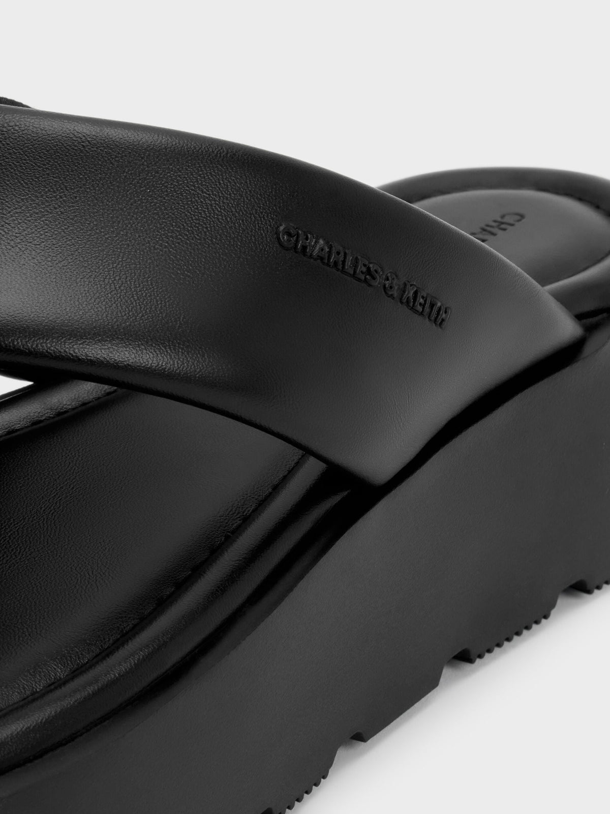 CHARLES & KEITH Value / V-Strap Flatform Thong Sandals - Black