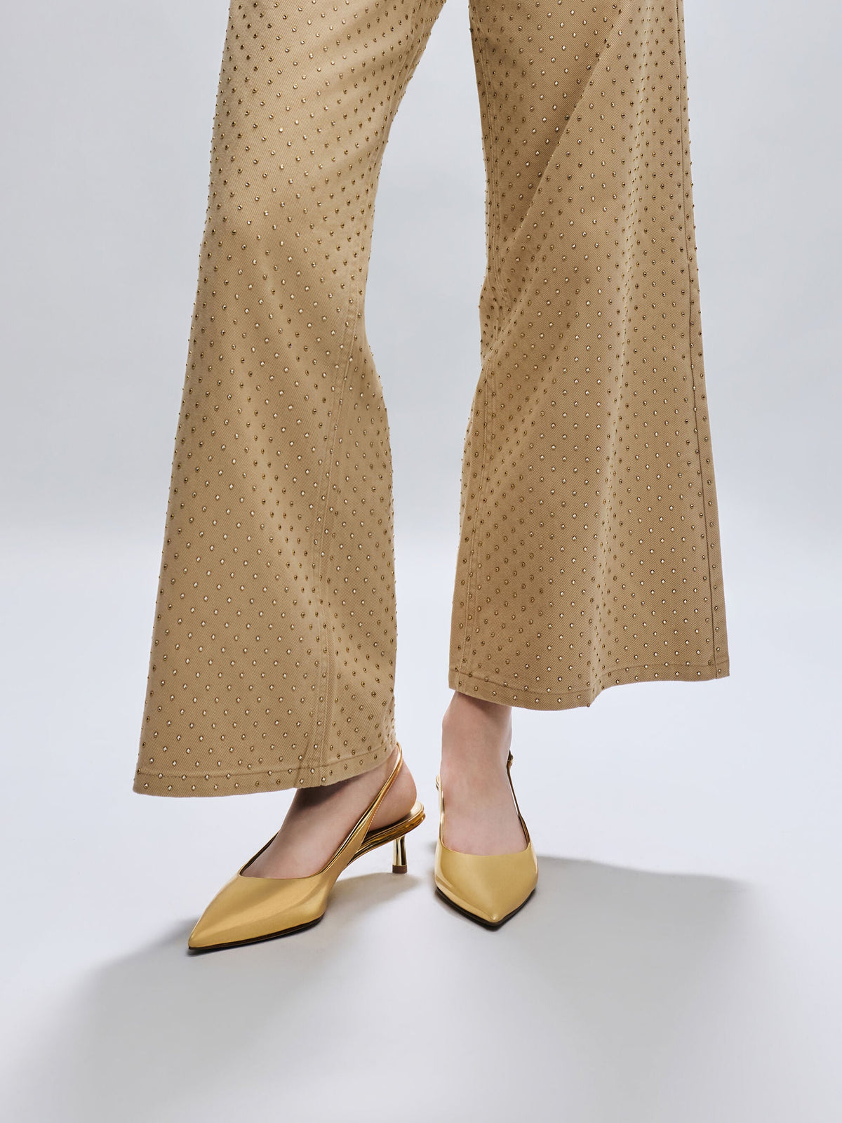 CHARLES & KEITH Recommended / Curtis Metallic Slingback Kitten Heels - Gold