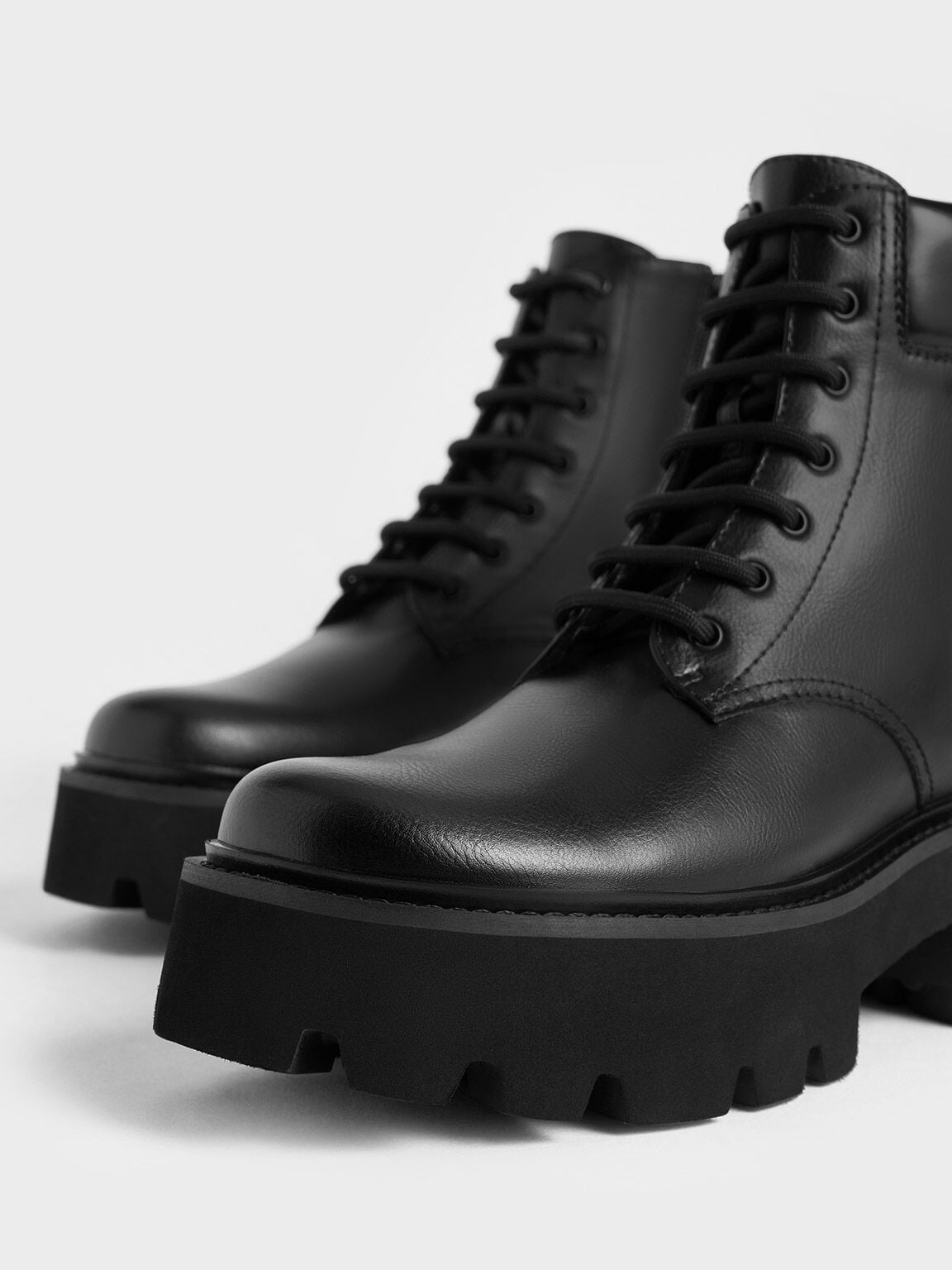 CHARLES & KEITH Classic / Ripley Ridged-Sole Ankle Boots - Black2