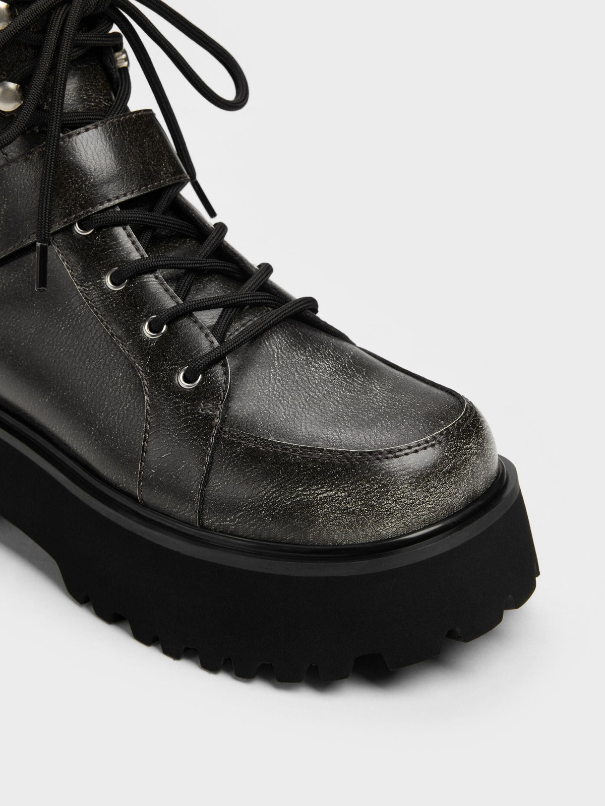 CHARLES & KEITH Special Offer / Eliot Platform Combat Boots - Grey