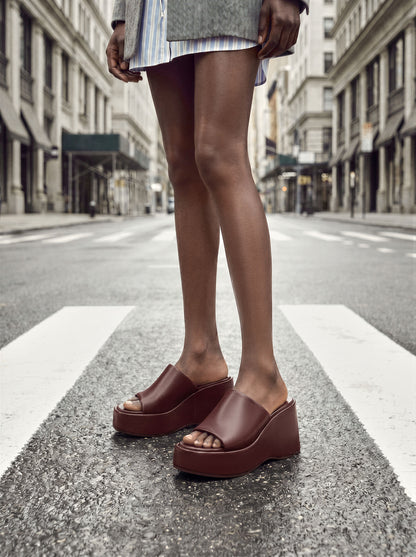 CHARLES & KEITH Popular / Wide-Strap Platform Wedges - Burgundy