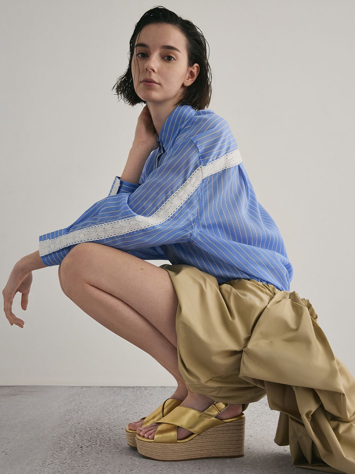 CHARLES & KEITH Quality / Metallic Crossover Espadrille Wedges - Gold