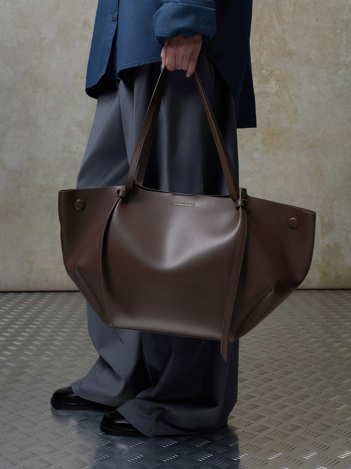 CHARLES & KEITH Quality / XL Calla Tote Bag - Espresso Brown