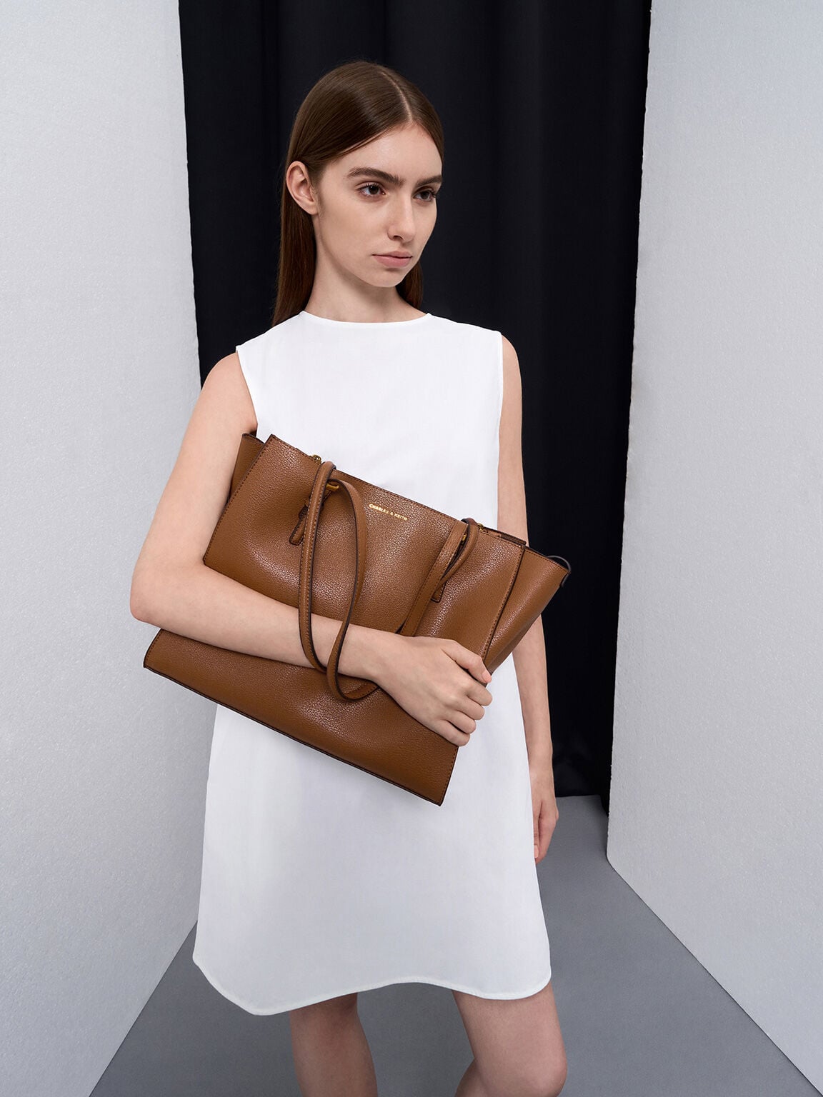 CHARLES & KEITH Featured / Sansa Tote Bag - Chocolate