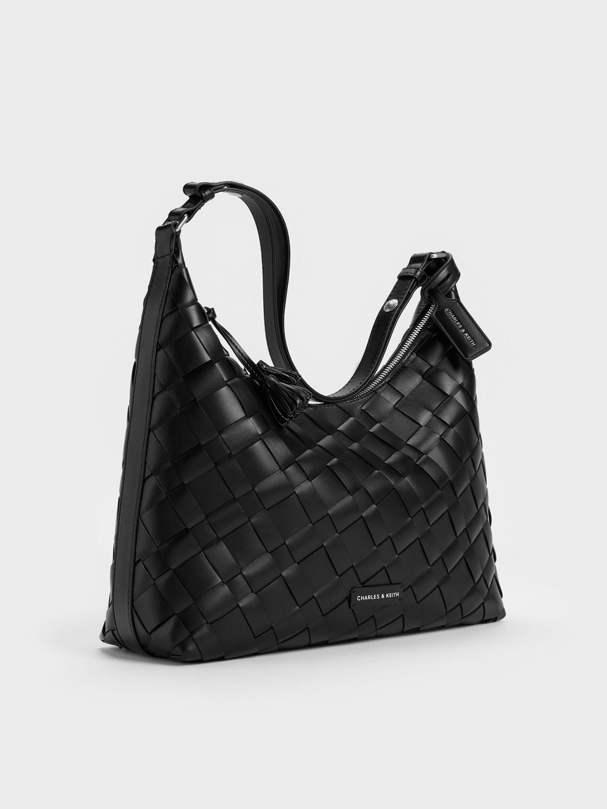 CHARLES & KEITH Great Value / Ivette Woven Tassel Hobo Bag - Noir