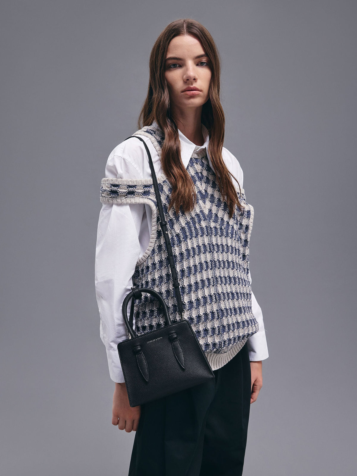 CHARLES & KEITH Great Value / Allyn Structured Trapeze Tote Bag - Noir