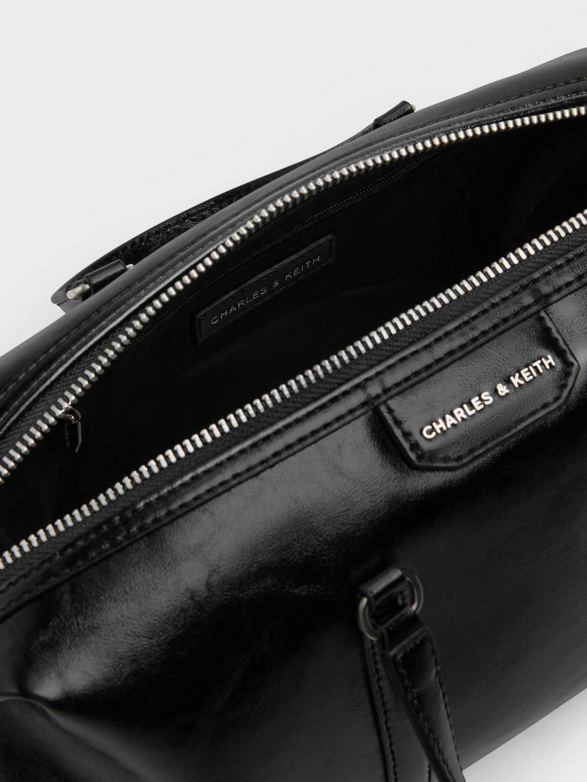 CHARLES & KEITH Latest / Fergie Bowling Bag - Noir