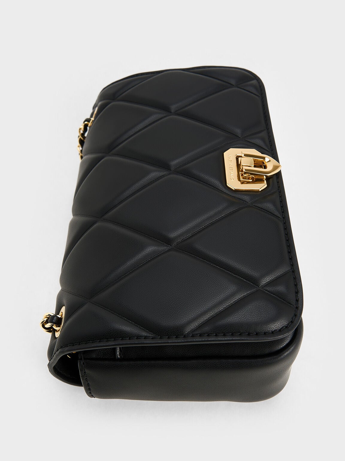 CHARLES & KEITH Top Pick / Arwen Diamond-Quilt Shoulder Bag - Black