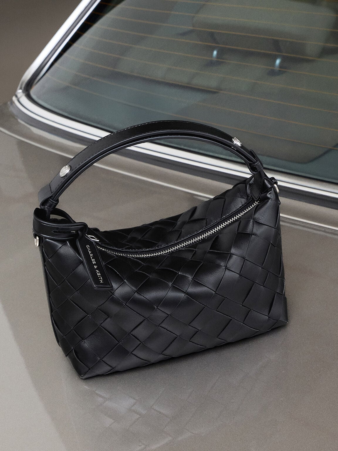 CHARLES & KEITH Special Offer / Ivette Woven Shoulder Bag - Noir