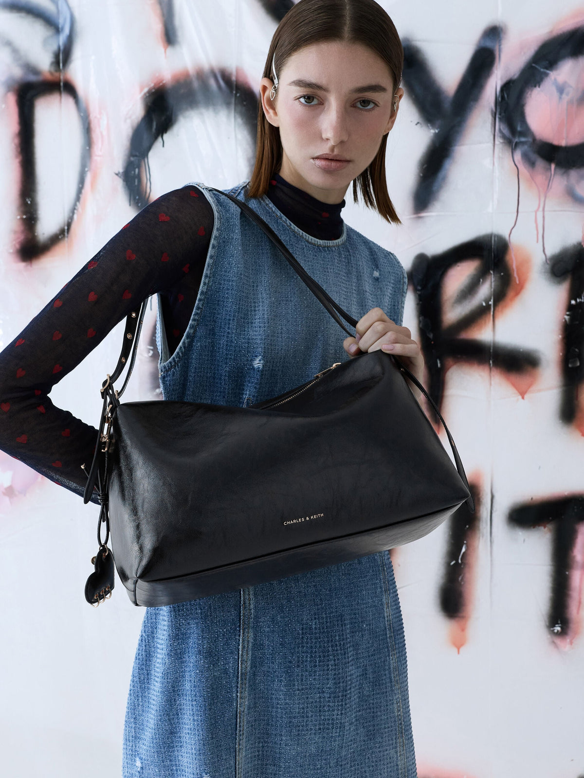 CHARLES & KEITH Classic / Rey Slouchy Shoulder Bag - Black