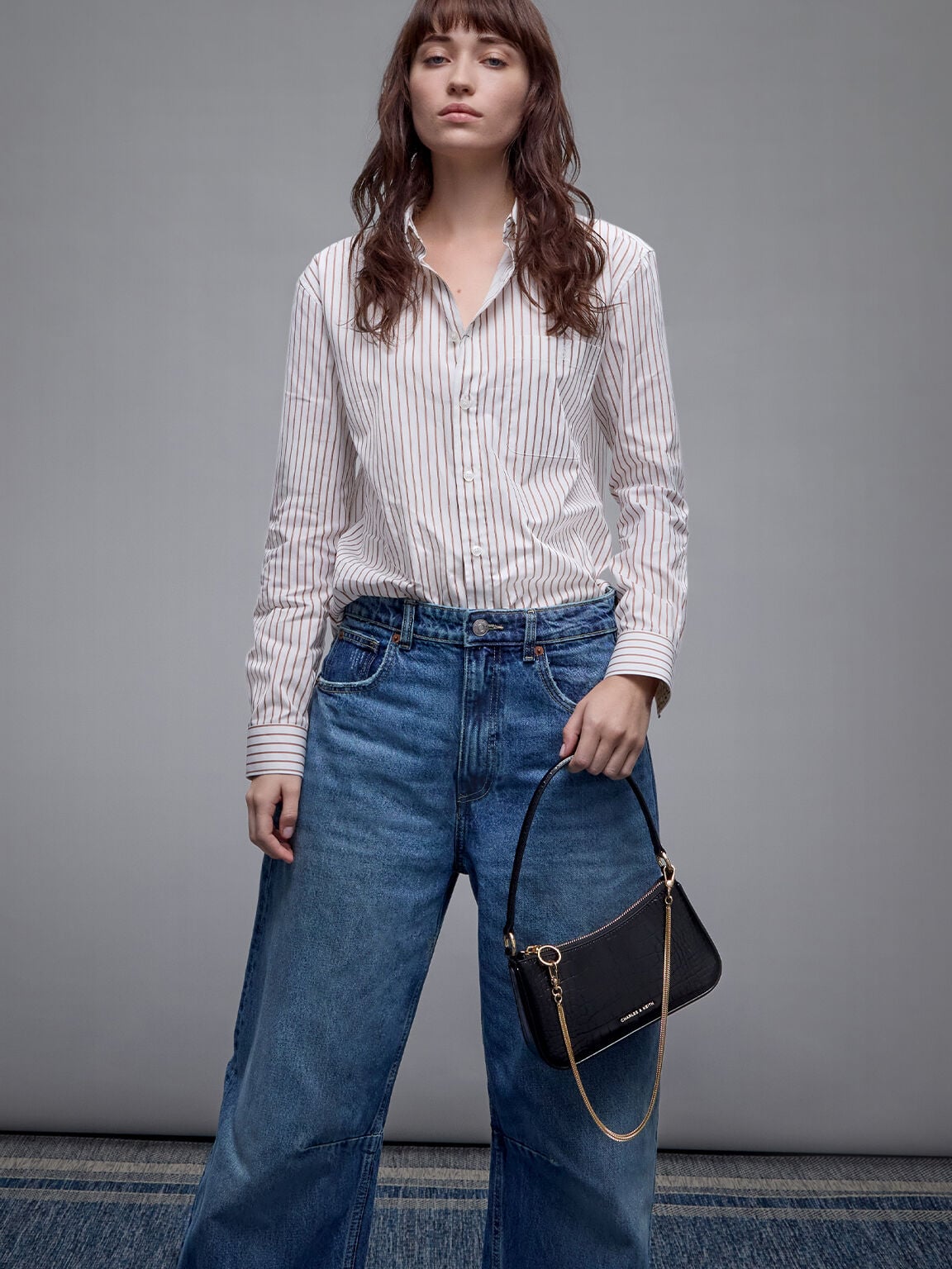CHARLES & KEITH Latest / Elspeth Croc-Effect Chain-Link Shoulder Bag - Black Croco