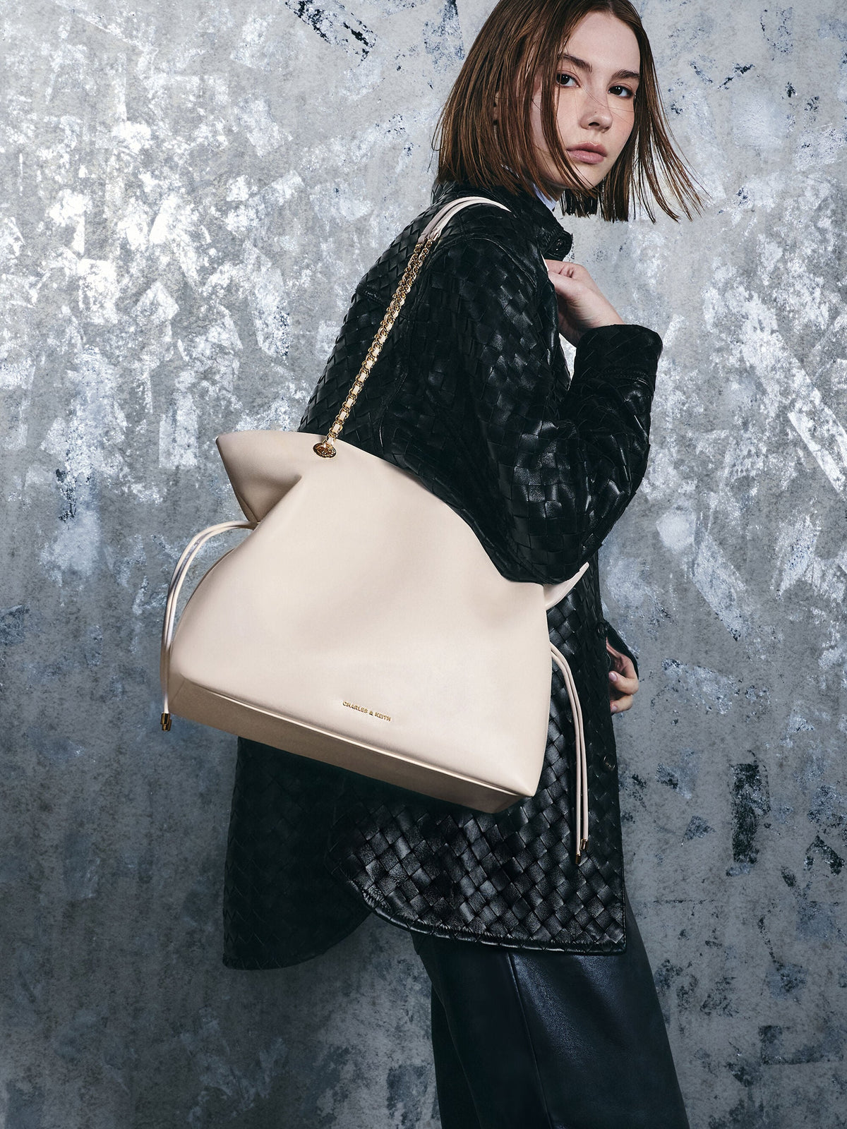 CHARLES & KEITH Deals / Arya Braided-Chain Tote Bag - Cream