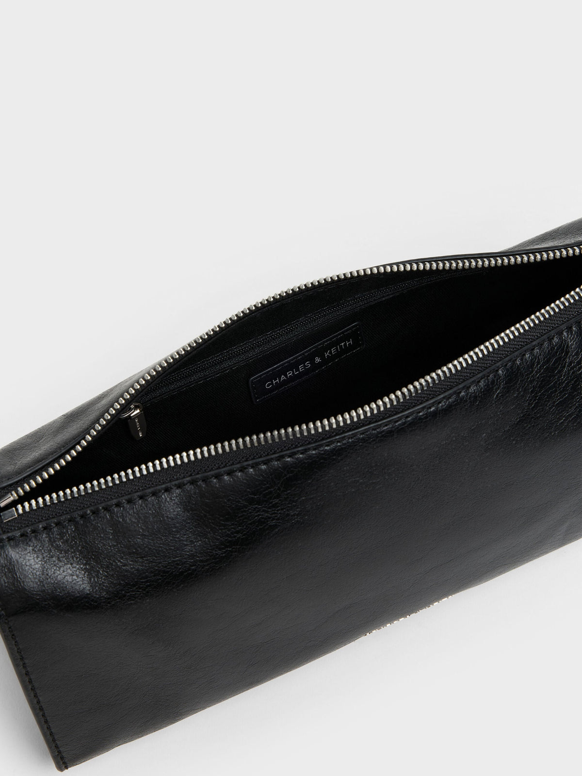 CHARLES & KEITH Customer Favorite / Delfina Elongated Shoulder Bag - Noir