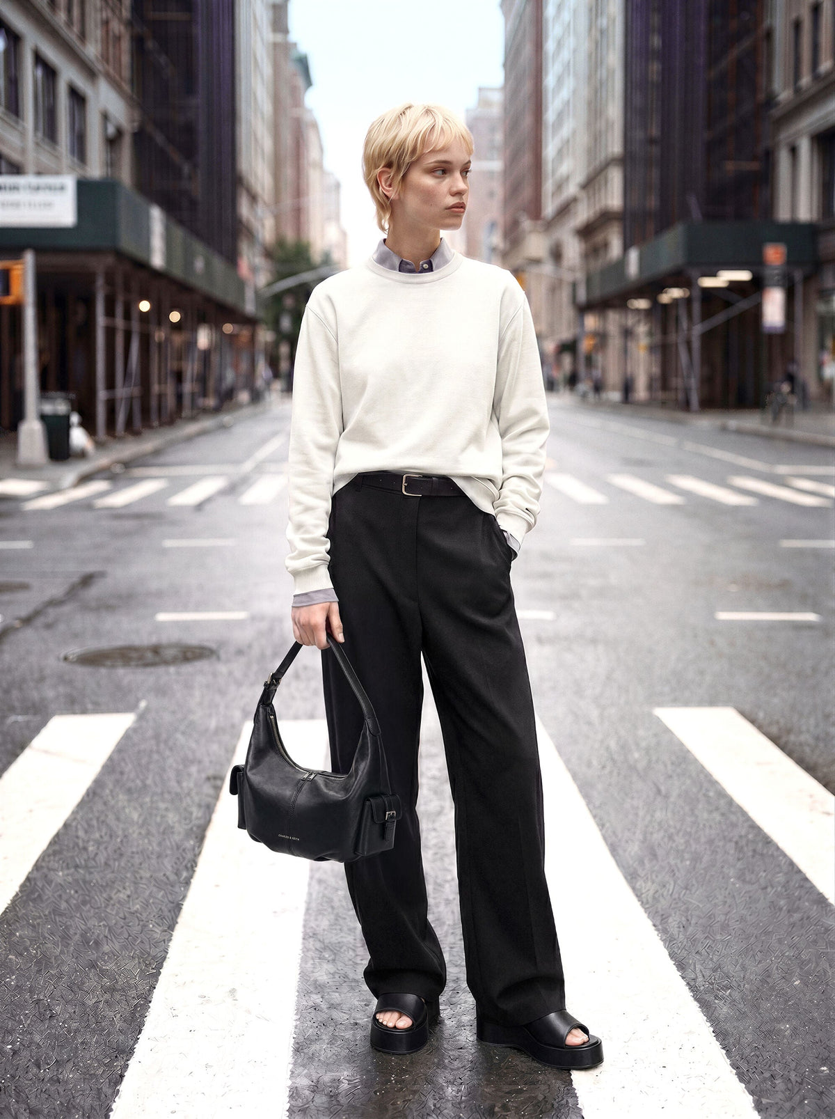 CHARLES & KEITH Best Seller / Bessie Side-Pocket Hobo Bag - Noir