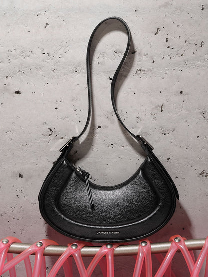 CHARLES & KEITH Essential / Petra Curved Shoulder Bag - Noir